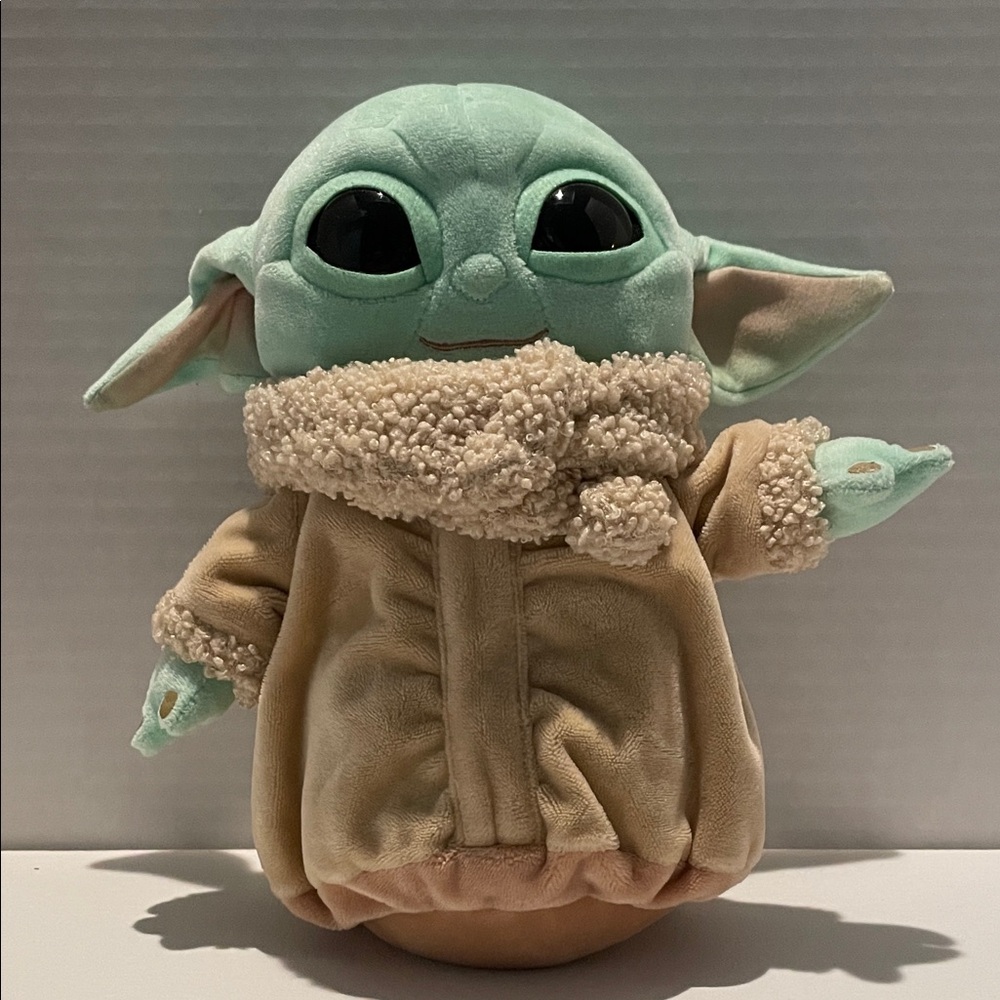Star Wars Grogu The Child Mandalorian Plush Toy